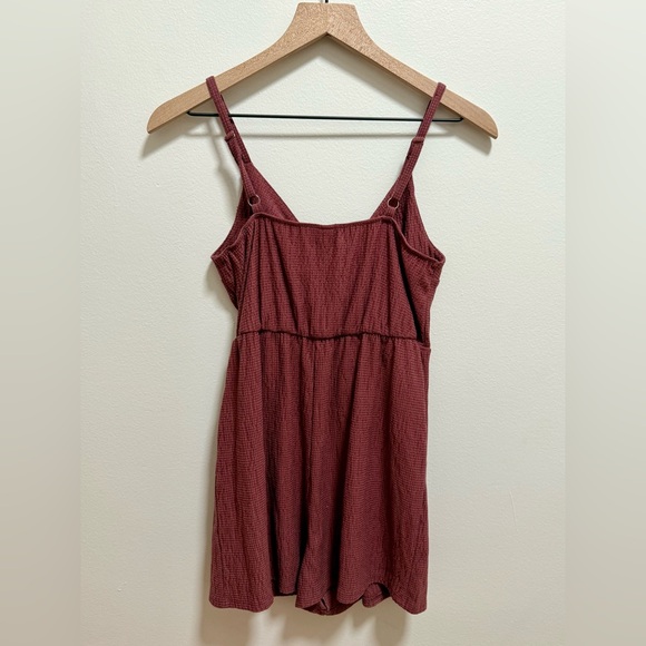 Flirty festival cute Wild fable pink maroon twist front cut out romper small - Picture 5 of 7